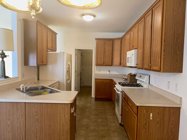 977 Rockwell Lane, Dyer, IN 46311