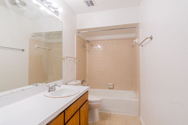 2407 Hilldale Boulevard, Arlington, TX 76016