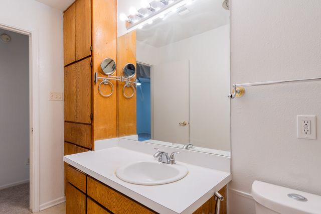 2407 Hilldale Boulevard, Arlington, TX 76016