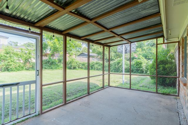 2407 Hilldale Boulevard, Arlington, TX 76016