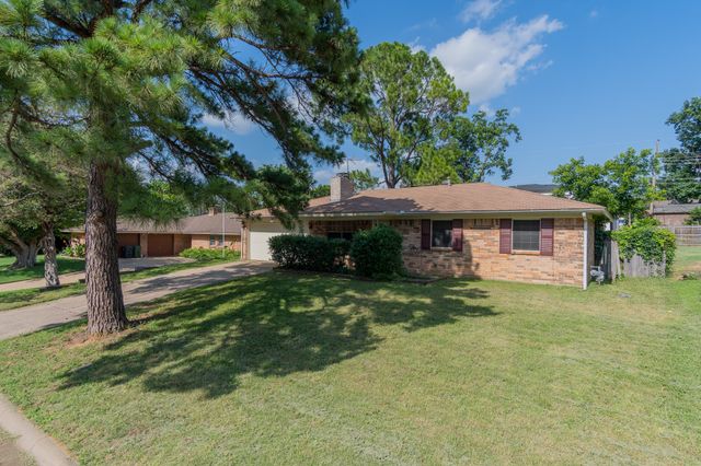2407 Hilldale Boulevard, Arlington, TX 76016