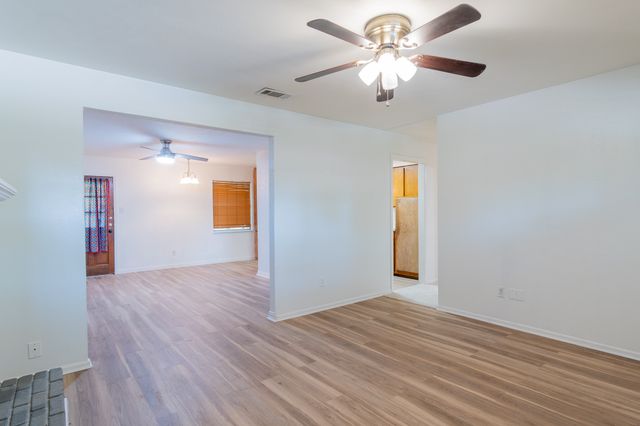 2407 Hilldale Boulevard, Arlington, TX 76016