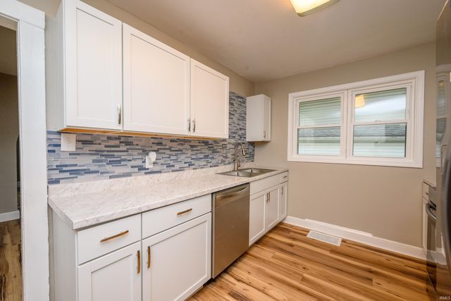 1448 W 14th Street, Muncie, IN 47302