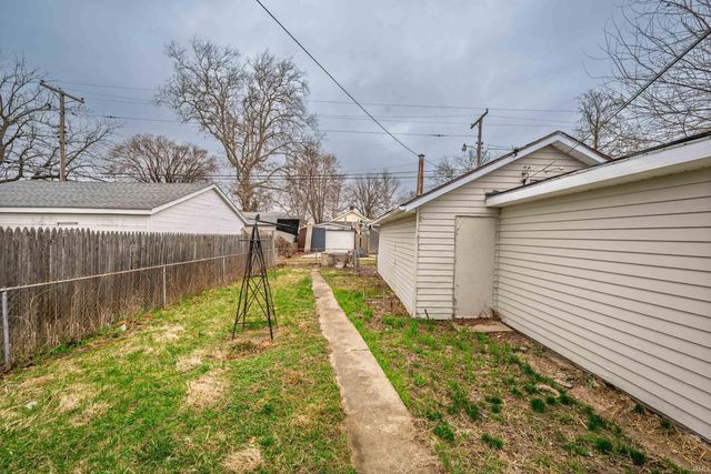 1448 W 14th Street, Muncie, IN 47302