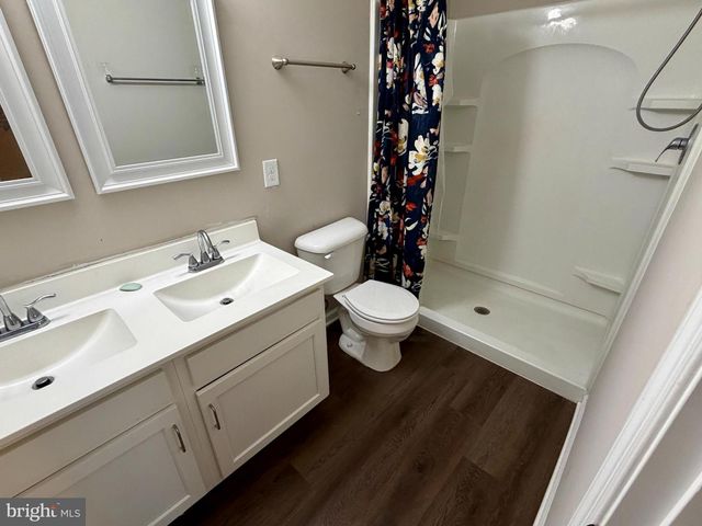 180 SANIBEL WAY, Martinsburg, WV 25405