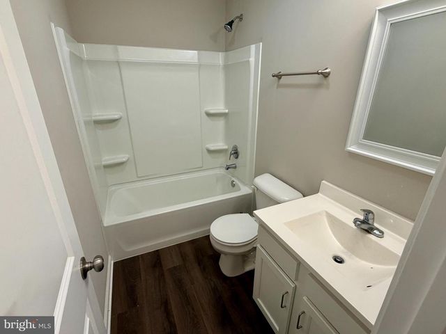 180 SANIBEL WAY, Martinsburg, WV 25405