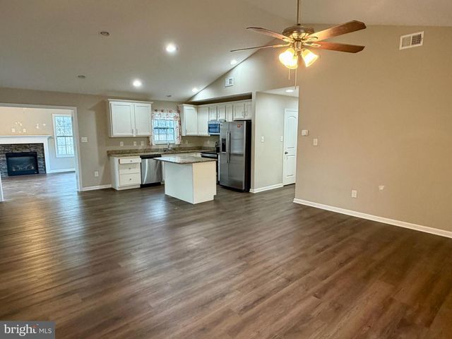 180 SANIBEL WAY, Martinsburg, WV 25405