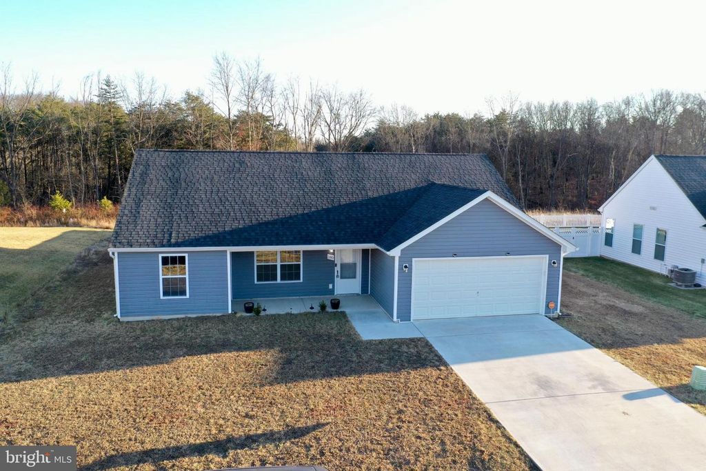 180 SANIBEL WAY, Martinsburg, WV 25405