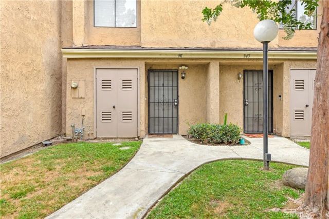 941 S Mountain, Ontario, CA 91762