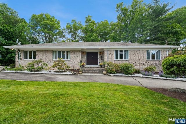 107 Arverne Road, West Orange, NJ 07052