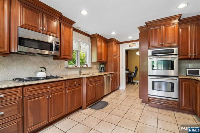 107 Arverne Road, West Orange, NJ 07052