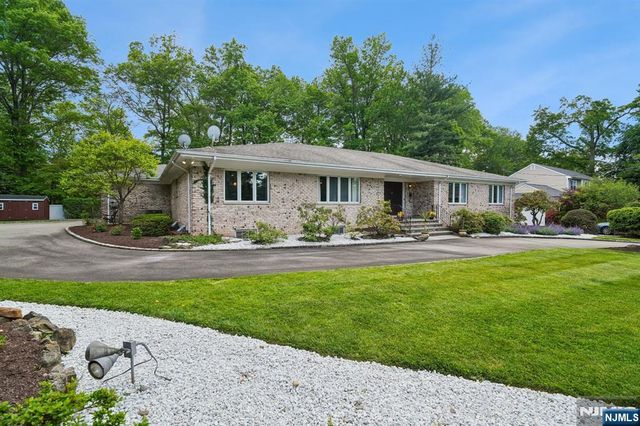 107 Arverne Road, West Orange, NJ 07052