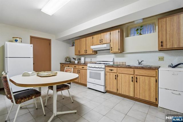 107 Arverne Road, West Orange, NJ 07052