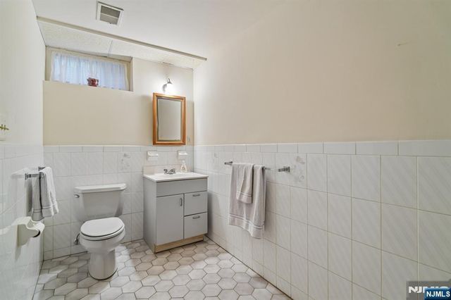 107 Arverne Road, West Orange, NJ 07052