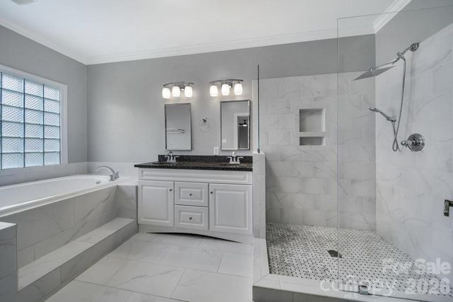 120 Royal Pointe Way, Mooresville, NC 28117