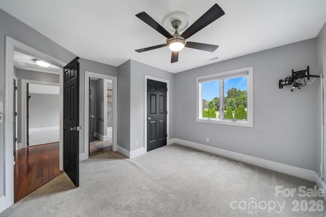 120 Royal Pointe Way, Mooresville, NC 28117