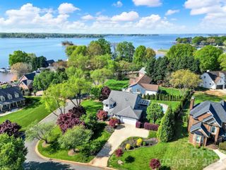 120 Royal Pointe Way, Mooresville, NC 28117
