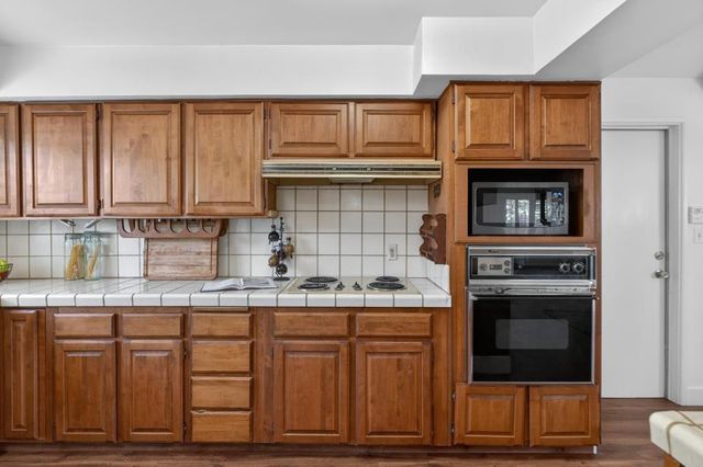 1109 W Churchill St, Stockton, CA 95207