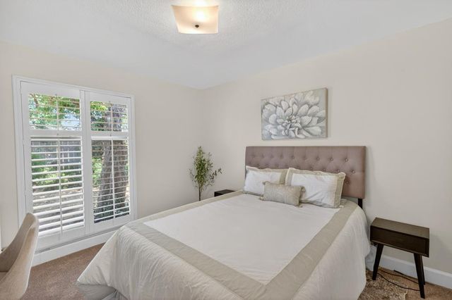 1109 W Churchill St, Stockton, CA 95207