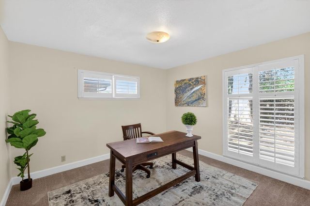 1109 W Churchill St, Stockton, CA 95207