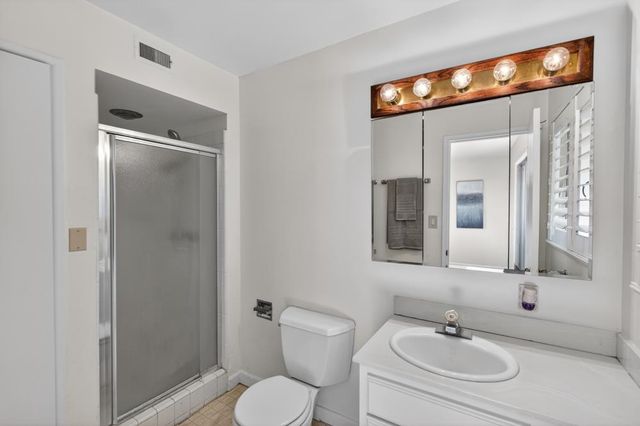 1109 W Churchill St, Stockton, CA 95207