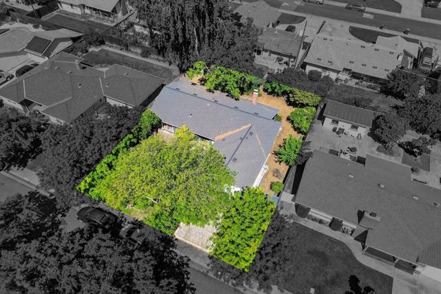 1109 W Churchill St, Stockton, CA 95207