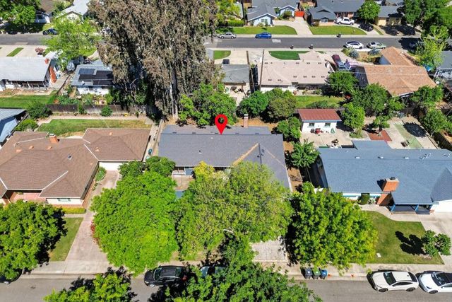 1109 W Churchill St, Stockton, CA 95207