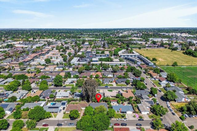 1109 W Churchill St, Stockton, CA 95207