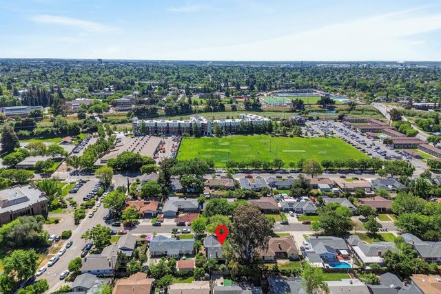 1109 W Churchill St, Stockton, CA 95207