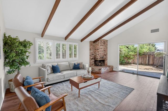 1109 W Churchill St, Stockton, CA 95207