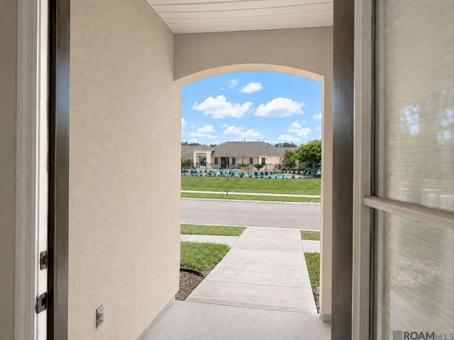 1423 Catahoula Dr, Baton Rouge, LA 70820