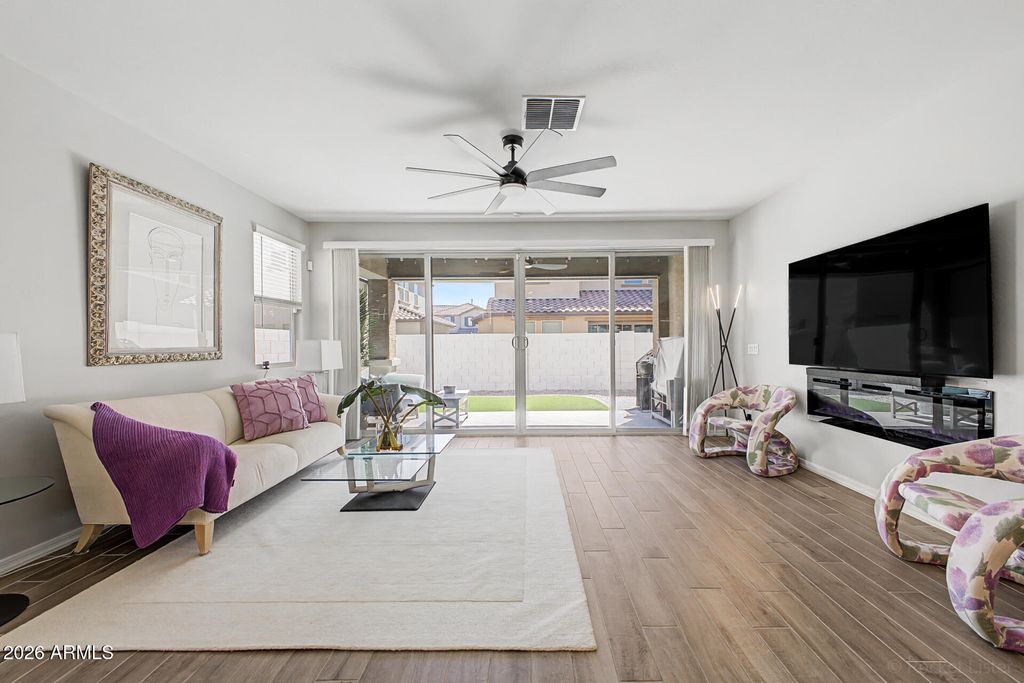 Image 12 of property listing at 16257 W AVENIDA DEL SOL -- W, Surprise, AZ 85387