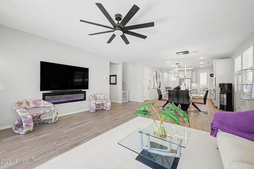 Image 14 of property listing at 16257 W AVENIDA DEL SOL -- W, Surprise, AZ 85387