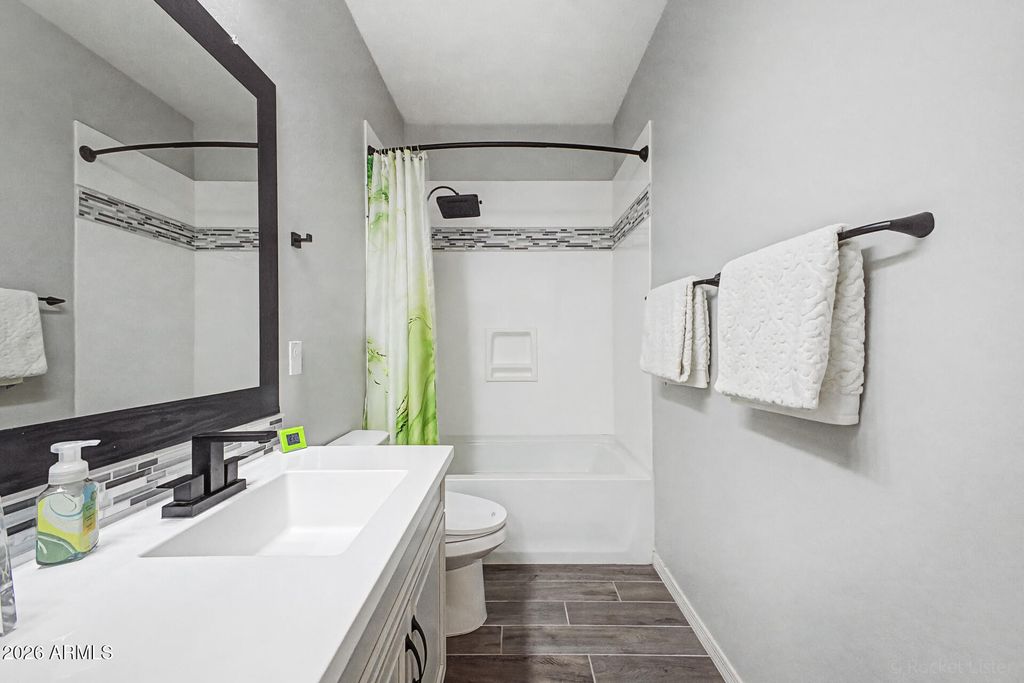 Image 32 of property listing at 16257 W AVENIDA DEL SOL -- W, Surprise, AZ 85387