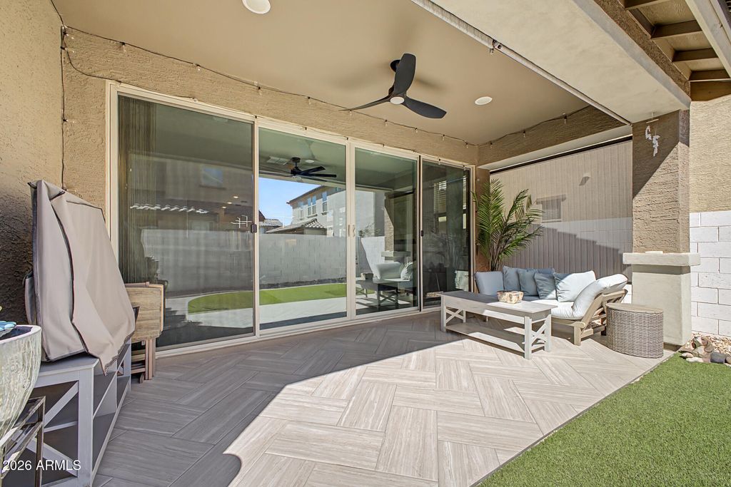 Image 36 of property listing at 16257 W AVENIDA DEL SOL -- W, Surprise, AZ 85387