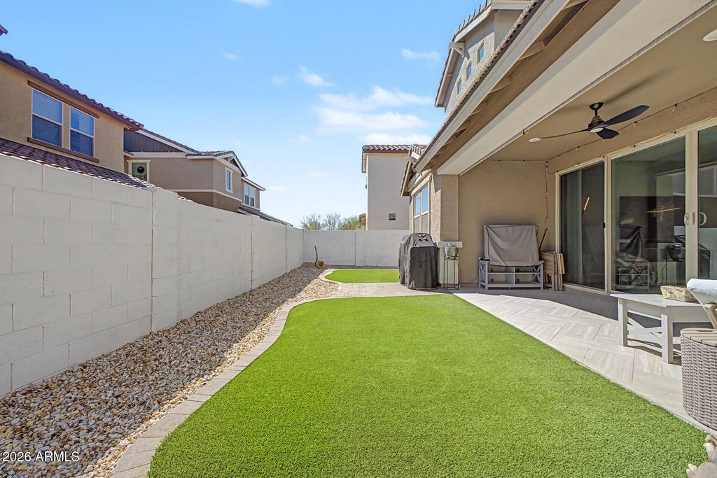 Image 39 of property listing at 16257 W AVENIDA DEL SOL -- W, Surprise, AZ 85387
