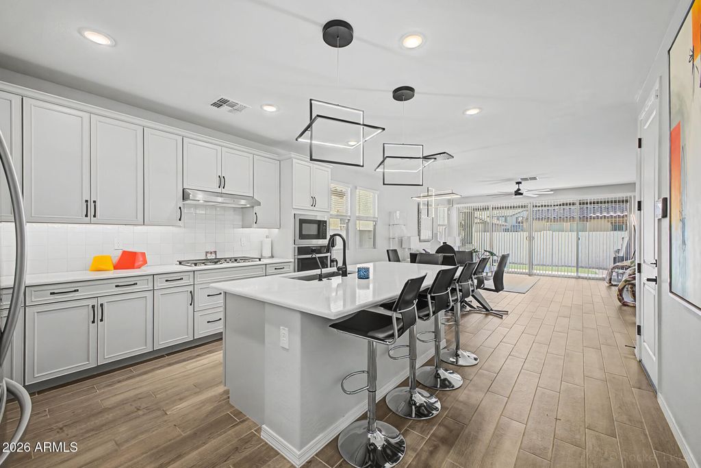 Image 6 of property listing at 16257 W AVENIDA DEL SOL -- W, Surprise, AZ 85387