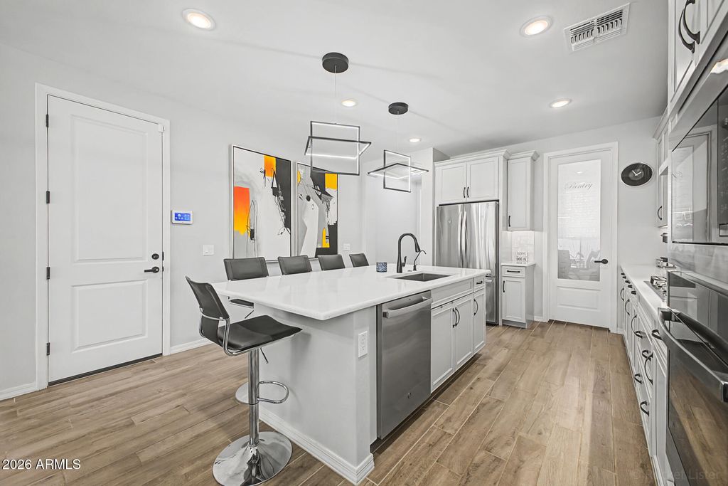 Image 7 of property listing at 16257 W AVENIDA DEL SOL -- W, Surprise, AZ 85387