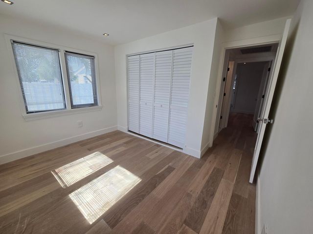 3809 S Olive Avenue, West Palm Beach, FL 33405