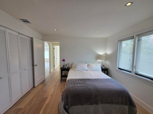 3809 S Olive Avenue, West Palm Beach, FL 33405