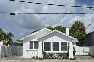 3809 S Olive Avenue, West Palm Beach, FL 33405