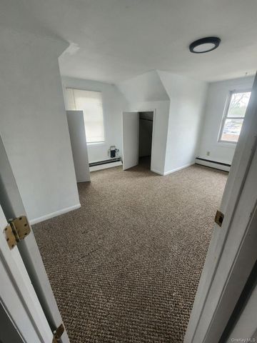 359 Erlanger Boulevard, North Babylon, NY 11703