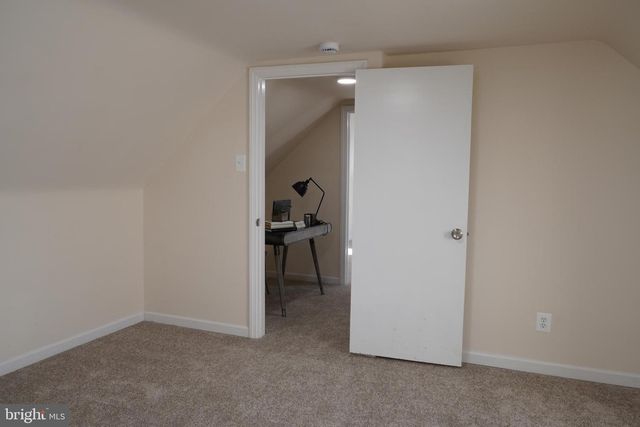 63 MECRAY LN, Maple Shade, NJ 08052