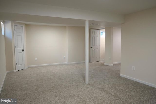 63 MECRAY LN, Maple Shade, NJ 08052