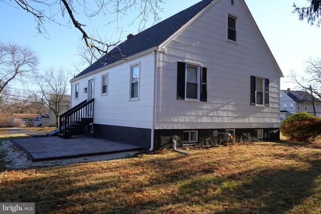 63 MECRAY LN, Maple Shade, NJ 08052