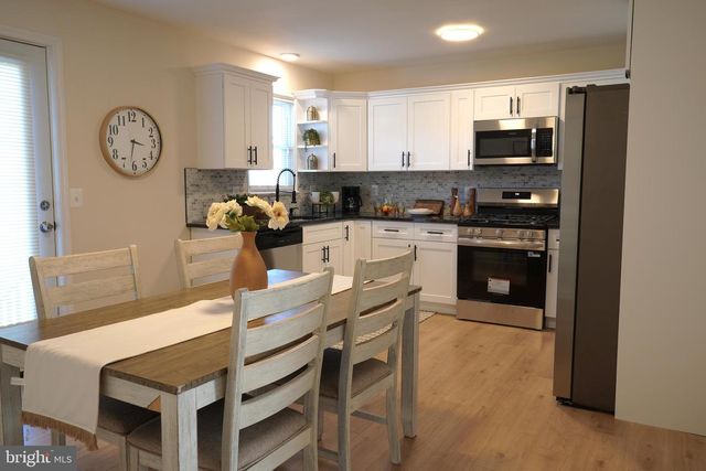 63 MECRAY LN, Maple Shade, NJ 08052