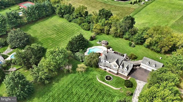 2 TRABER LN, Spring City, PA 19475