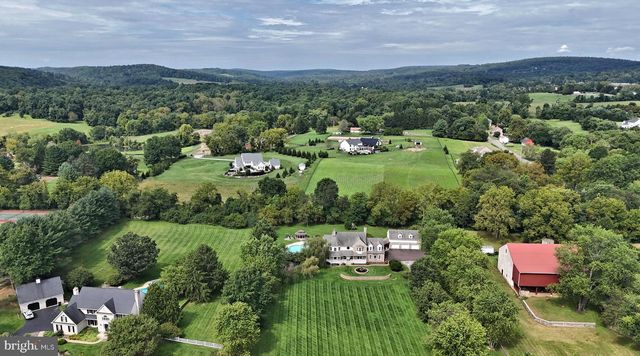 2 TRABER LN, Spring City, PA 19475