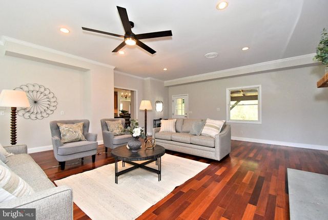 2 TRABER LN, Spring City, PA 19475