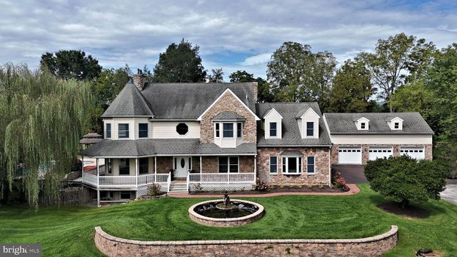 2 TRABER LN, Spring City, PA 19475